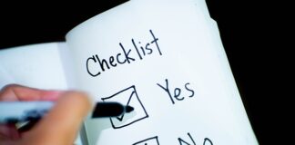 Jakie są zadania służby BHP w przedsiębiorstwie?